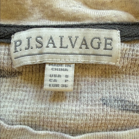 PJ SALVAGE Camo LOVE Thermal Waffle Knit Lounge Top Size Small - Picture 2 of 7